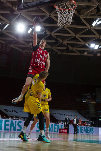 他以出色的 他以出色的