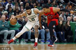 在绿茵场上 在绿茵场上