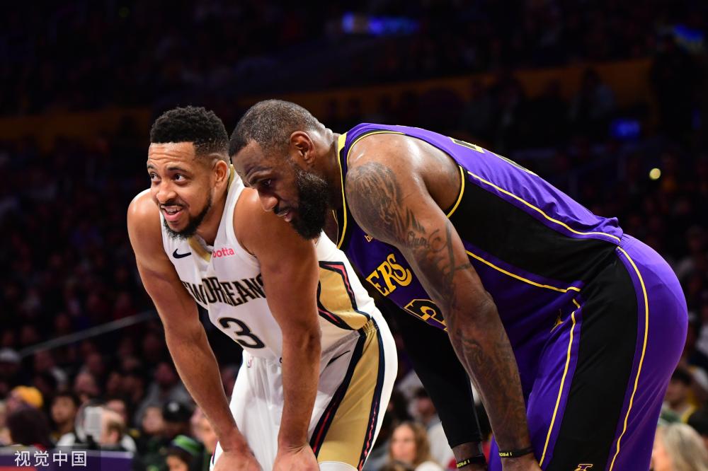 在公开场合 在公开场合